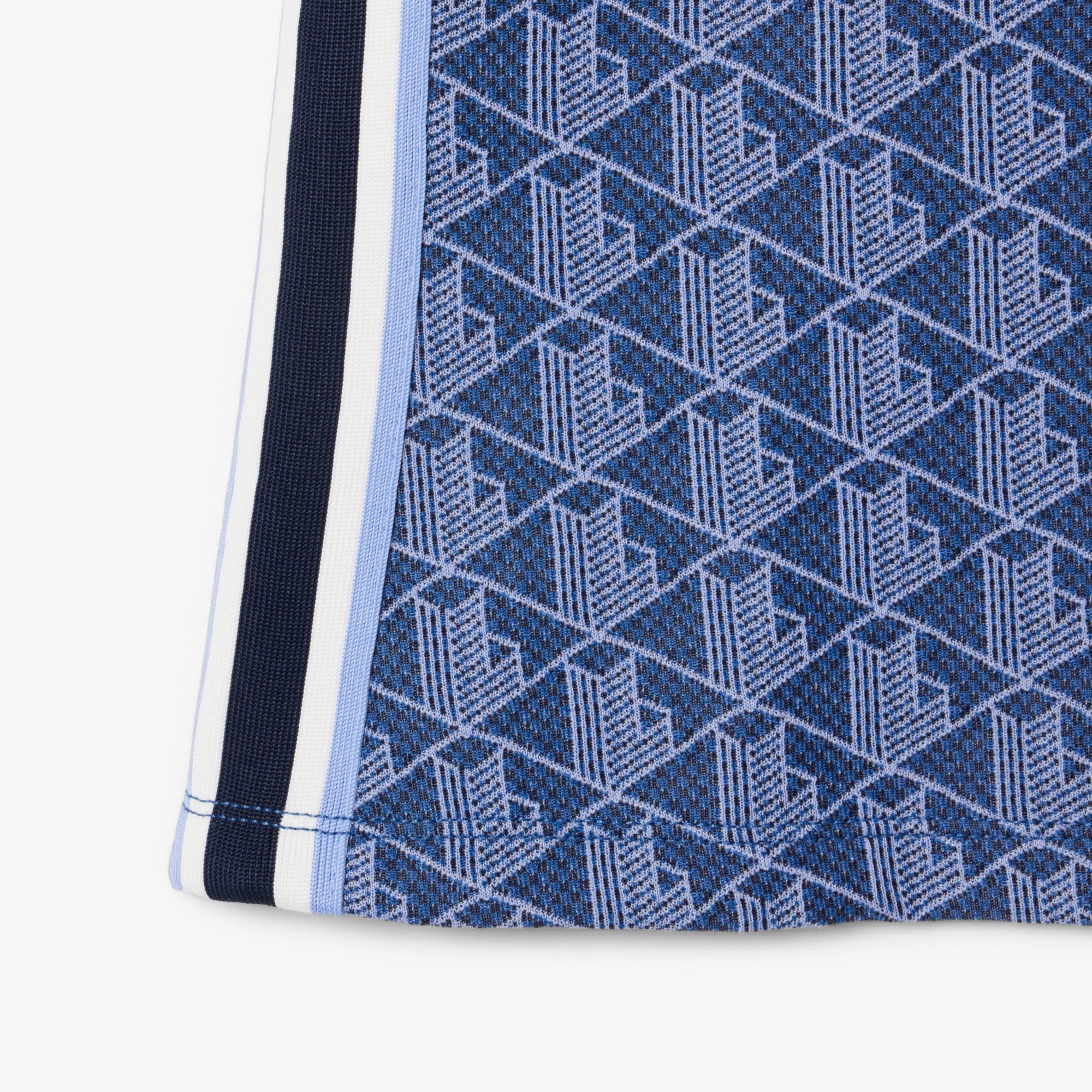 Áo Polo Lacoste Nữ Ôm Dáng Họa Tiết Monogram Chất Vải Jacquard