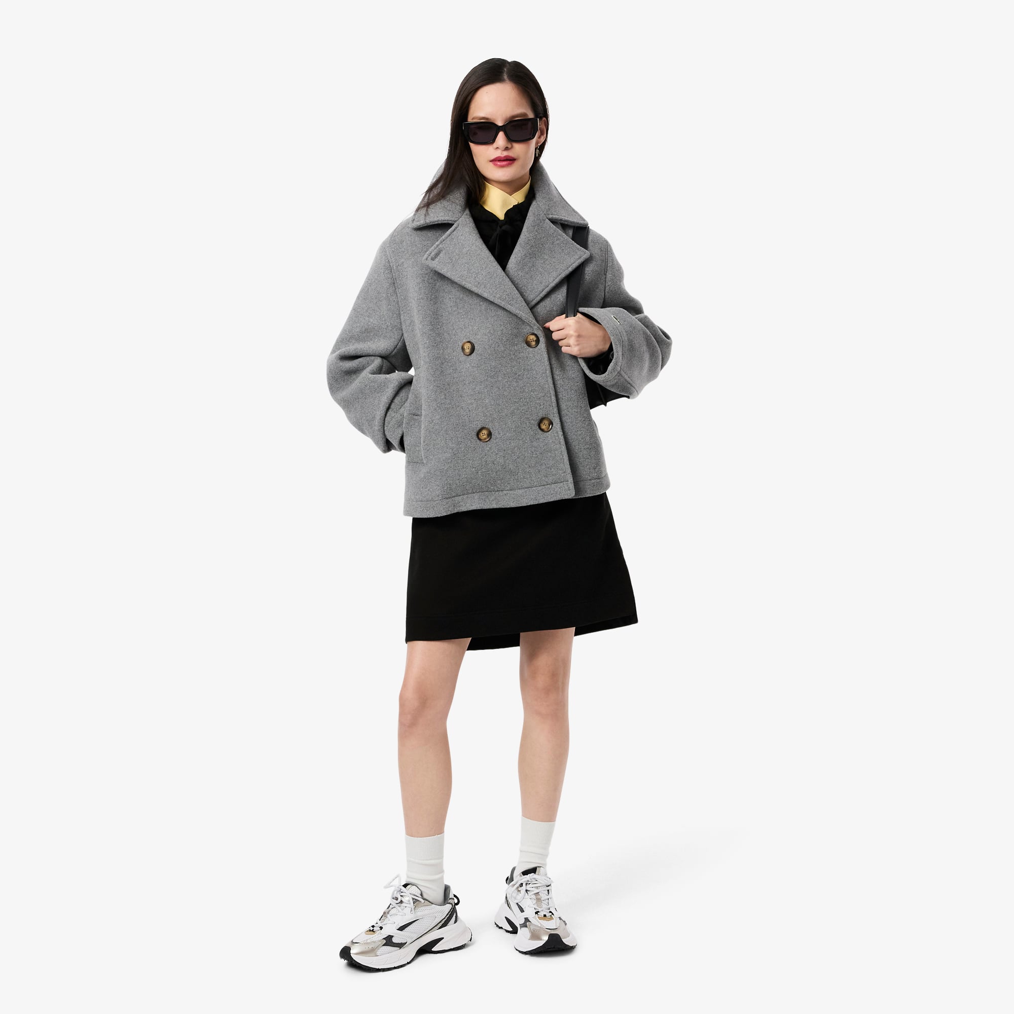 Đầm Lacoste Nữ Oversize Chất Liệu Lông Cừu