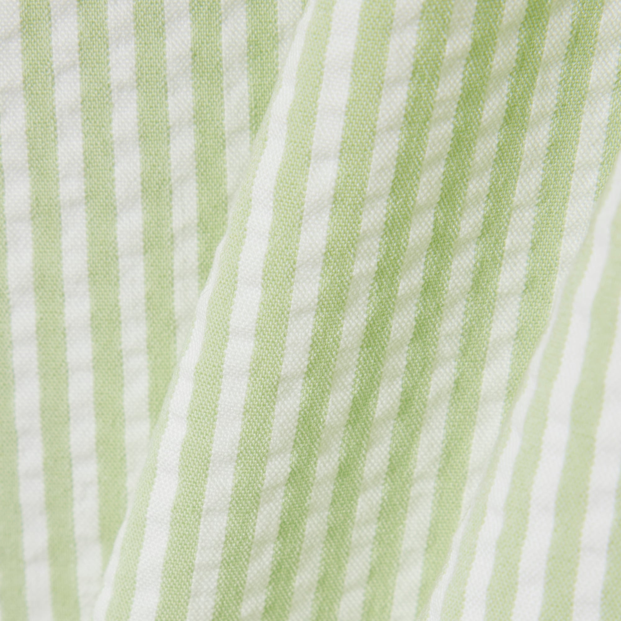 Quần Ngắn Golf Lacoste Nam Dáng Rộng Kẻ Sọc Công Nghệ Thoáng Khí