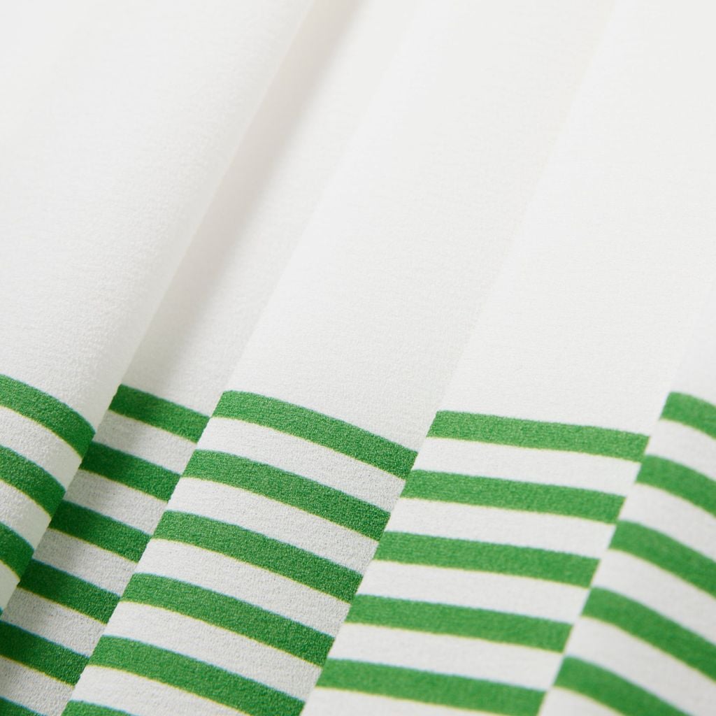 Váy Lacoste Nữ Chất Liệu Crepe Mềm Mại Xếp Ly