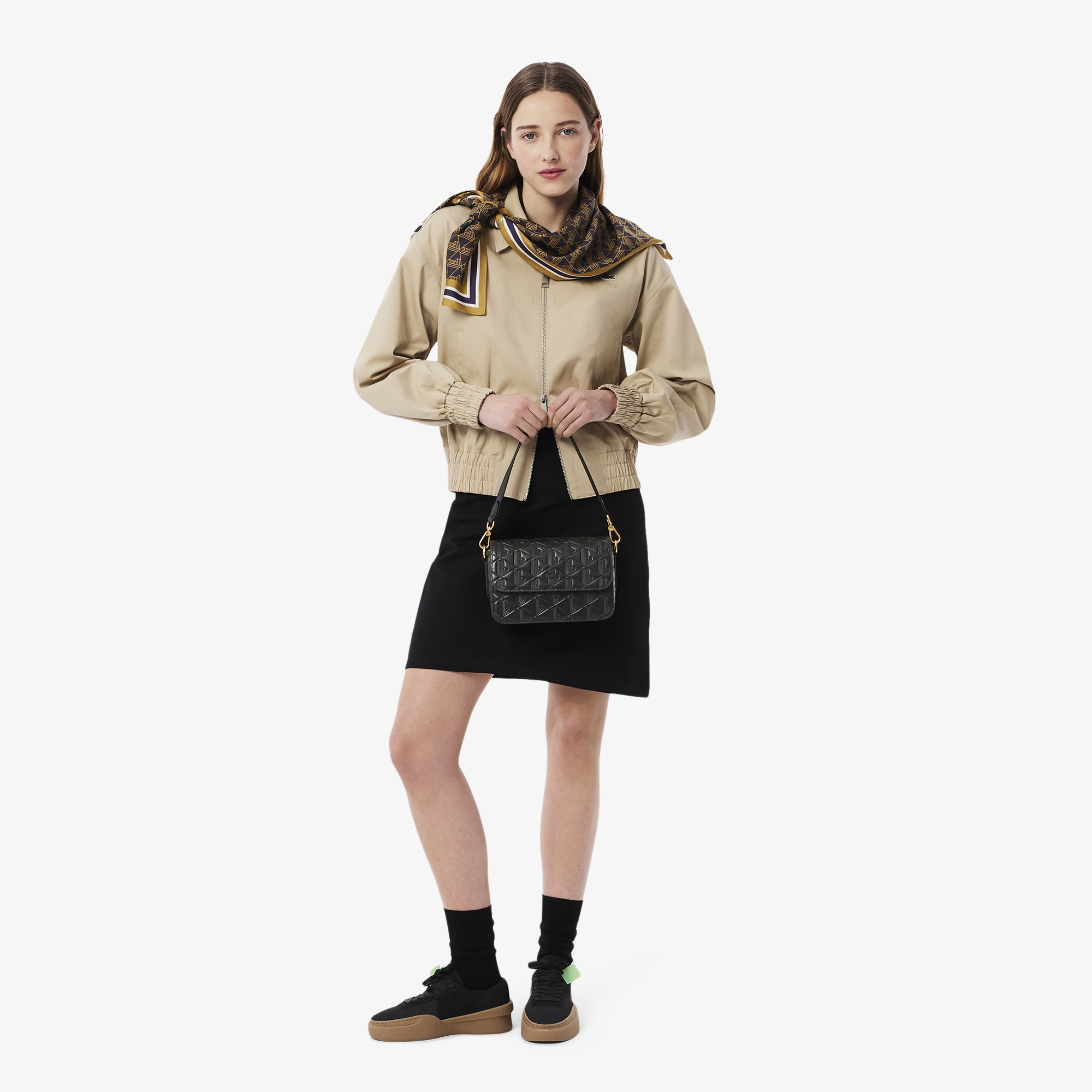 Túi Đeo Vai Lacoste Nữ Maheki Dập Nổi Chất Liệu Da