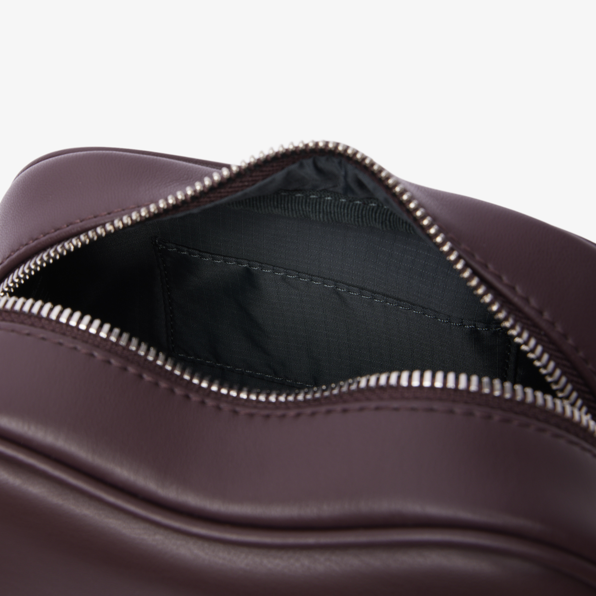 Túi Đeo Vai Lacoste Nữ Lora Cỡ Nhỏ