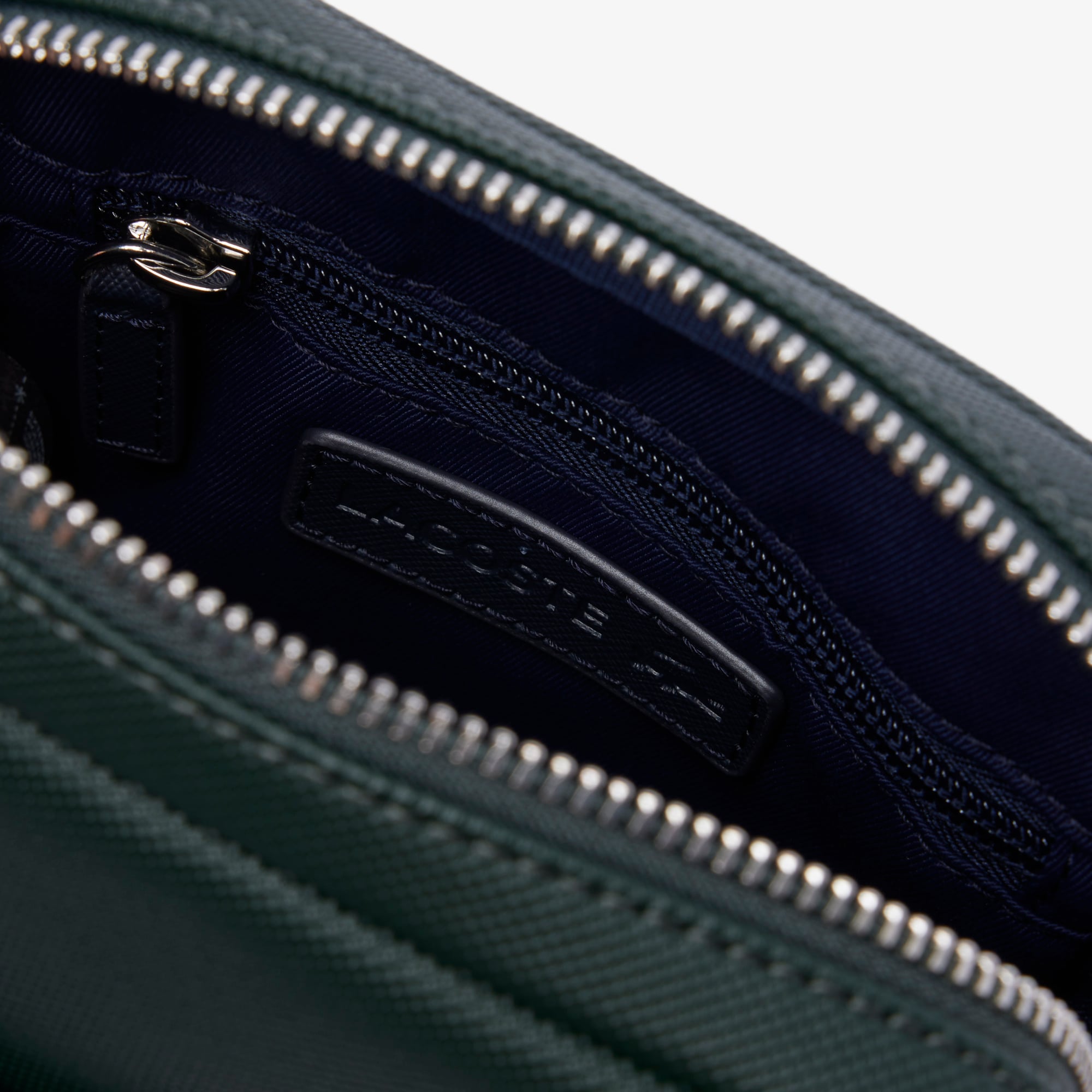 Túi Đeo Chéo Lacoste Nam Cổ Điển