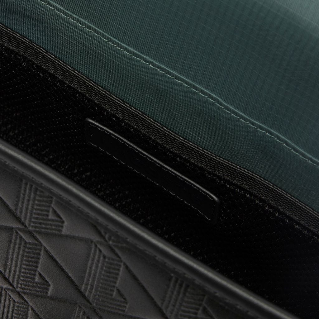 Túi Đeo Chéo Lacoste Nam Nomogramme Có Nắp Chất Liệu Da Size Nhỏ