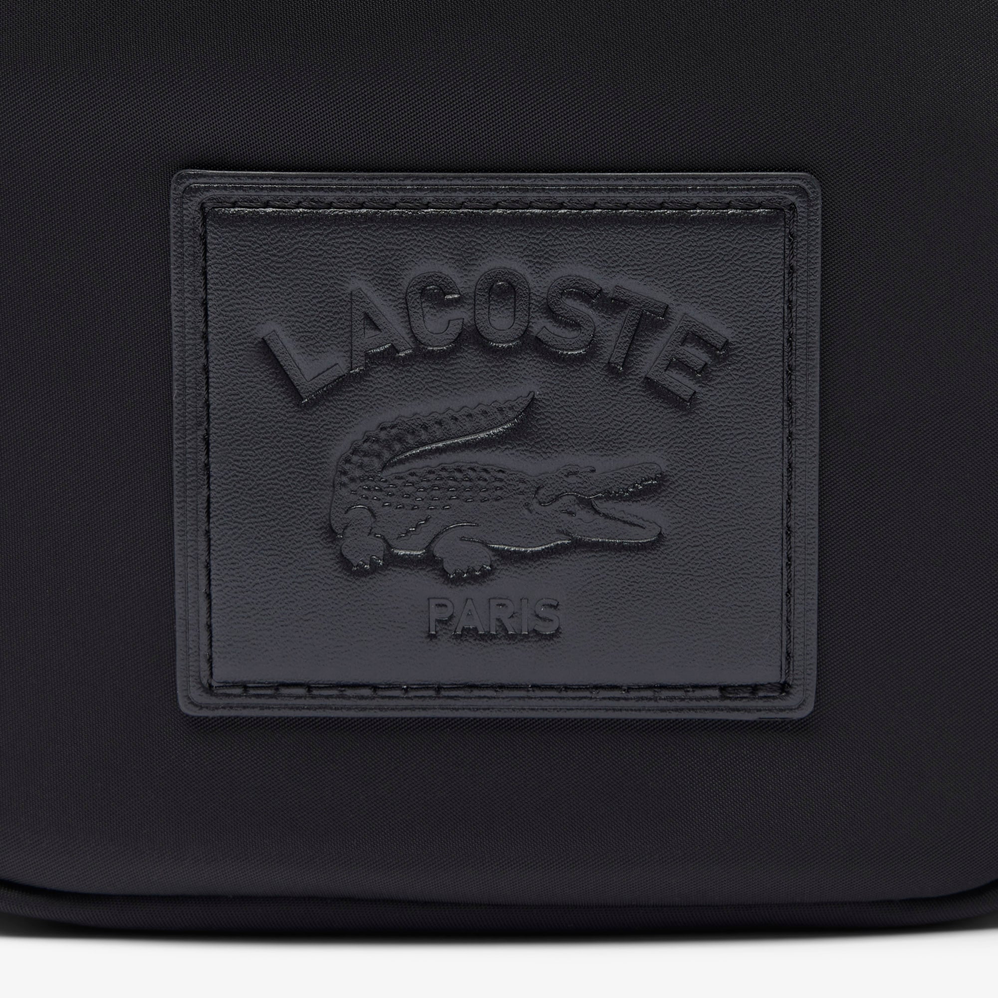 Túi Đeo Chéo Lacoste Nam Classic Đứng Dáng