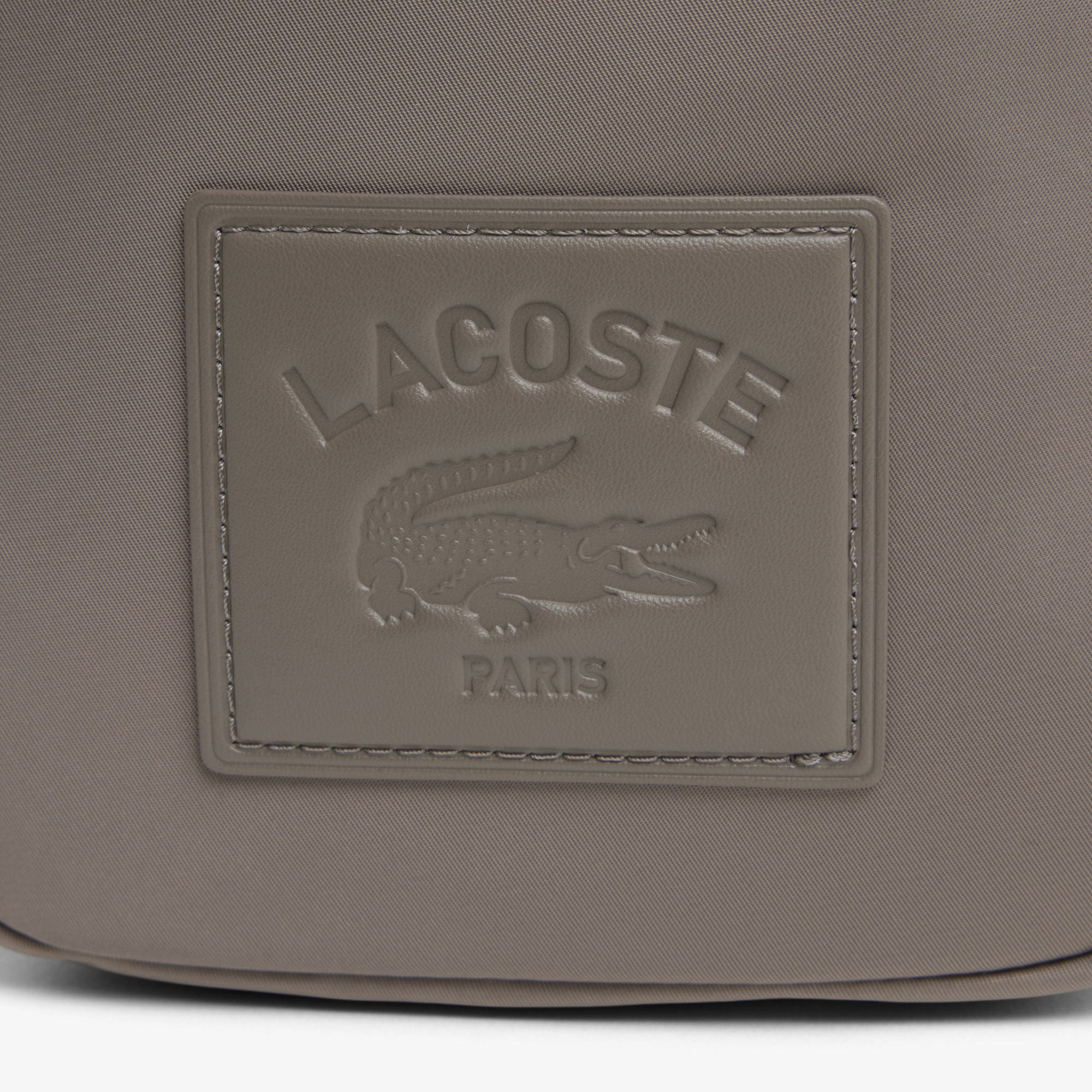 Túi Đeo Chéo Lacoste Nam Classic Đứng Dáng