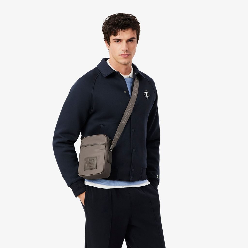 Túi Đeo Chéo Lacoste Nam Classic Đứng Dáng
