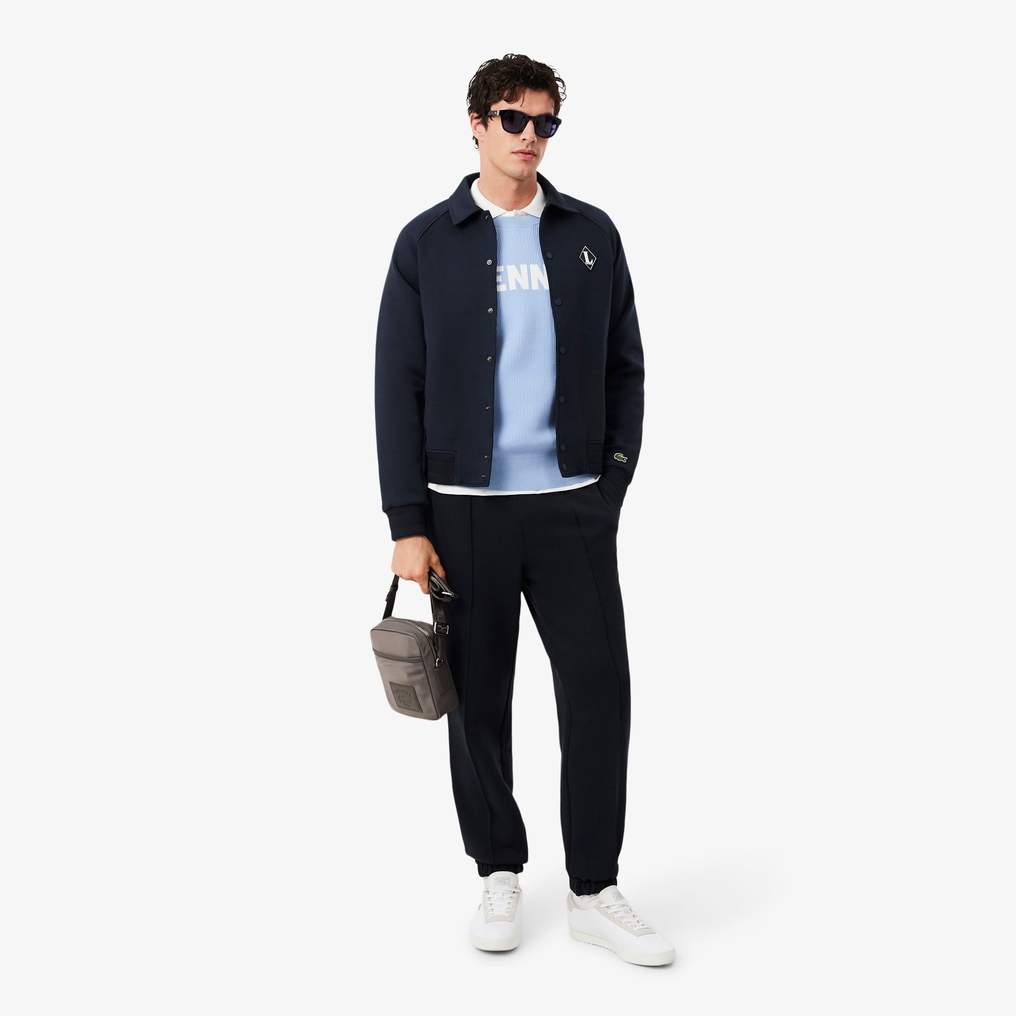 Túi Đeo Chéo Lacoste Nam Classic Đứng Dáng