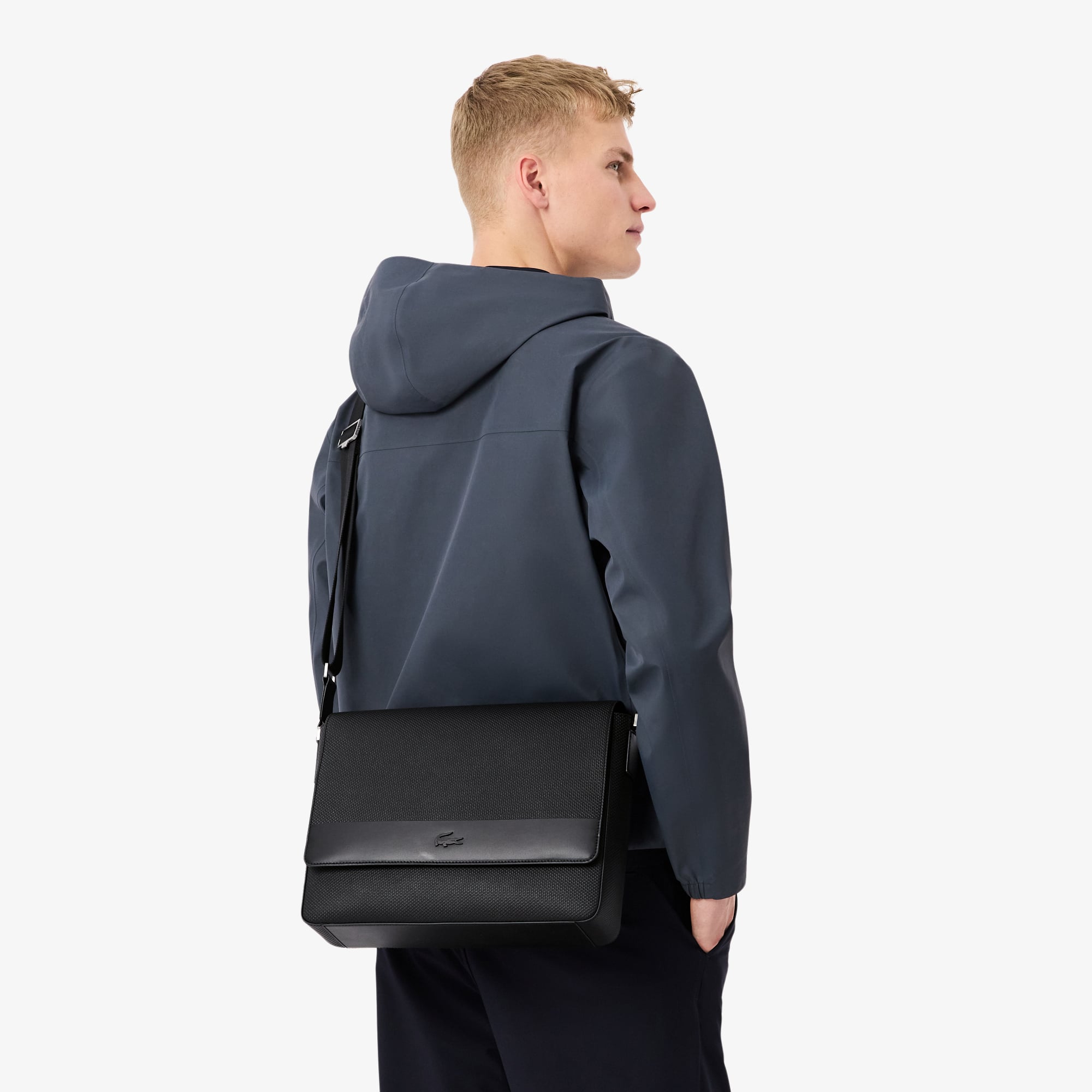 Túi Đeo Chéo Lacoste Nam Chantaco Chất Liệu Da Size Lớn