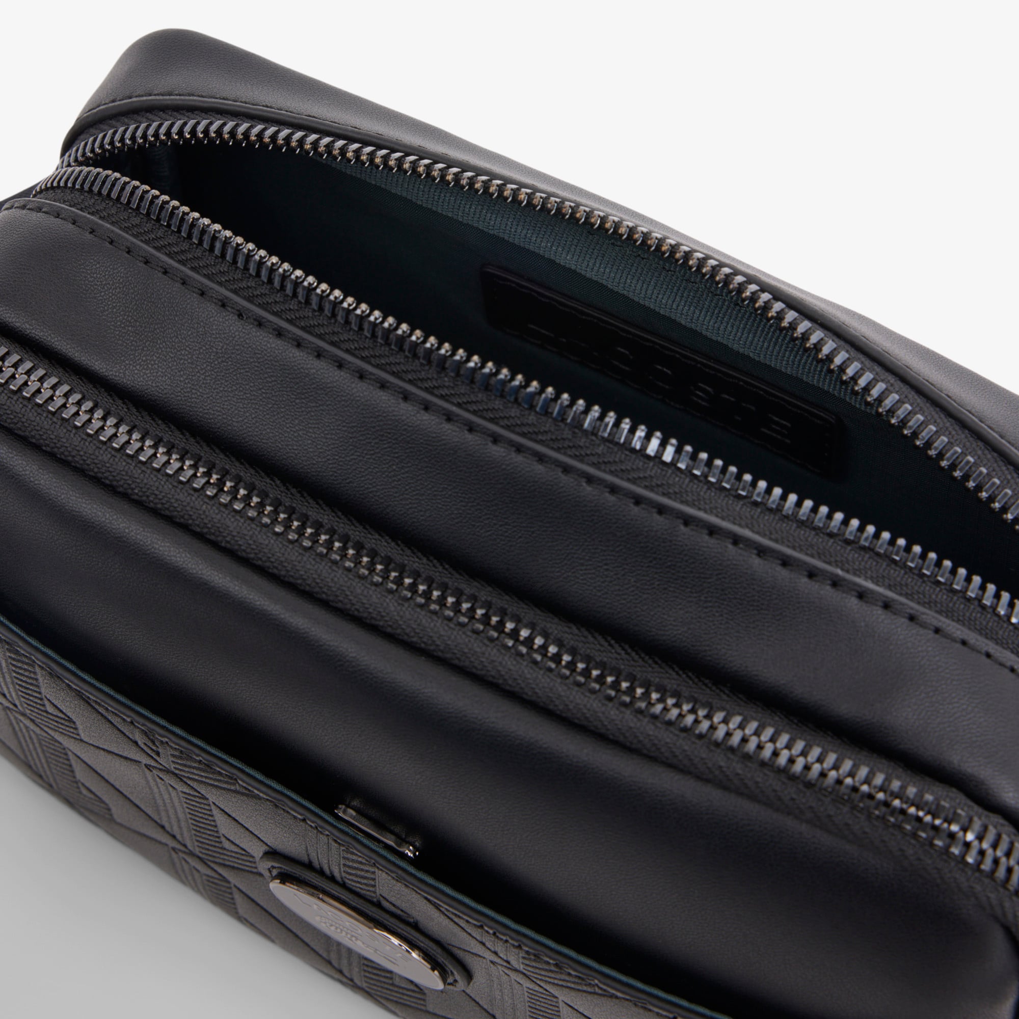 Túi Đeo Chéo Lacoste Nam Dáng Đứng Chất Liệu Da Họa Tiết Monogram