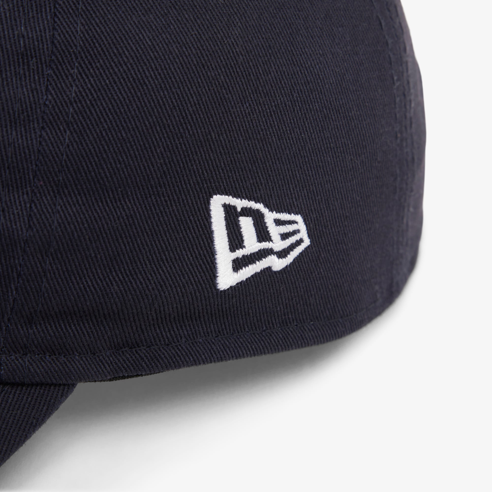 Mũ Lacoste Unisex x New Era