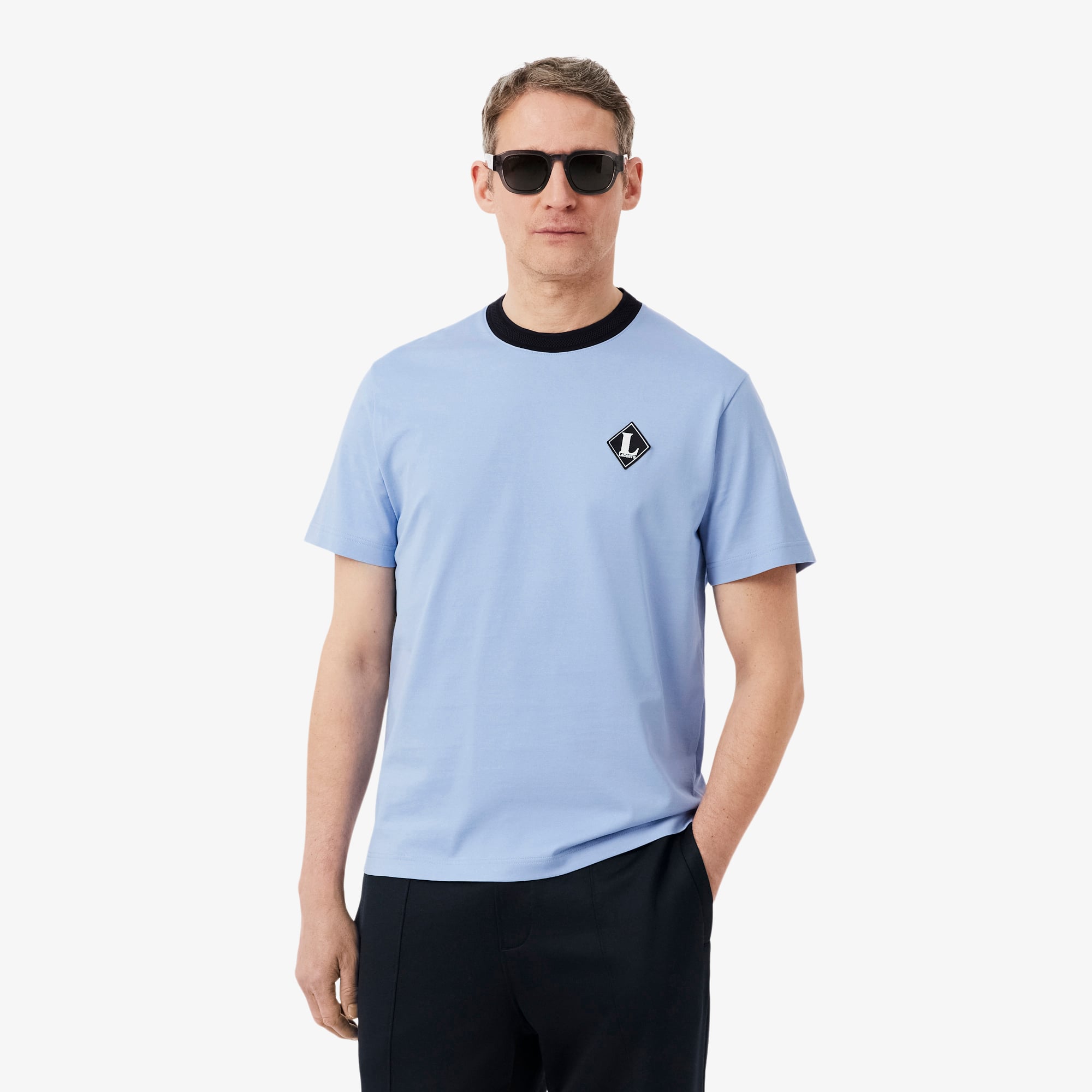 Áo Thun Lacoste Nam Dáng Suông Điểm Nhấn Phù Hiệu Sản Xuất Tại Pháp