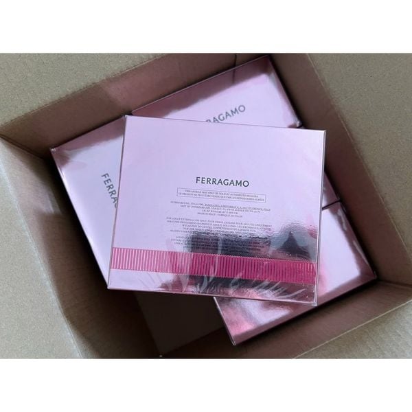 Nước hoa nữ Salvatore Ferragamo Signorina Romantica EDP 100ml