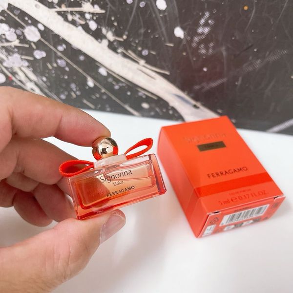 Nước hoa mini Signorina Unica Women's Perfume 5ml (Orange)