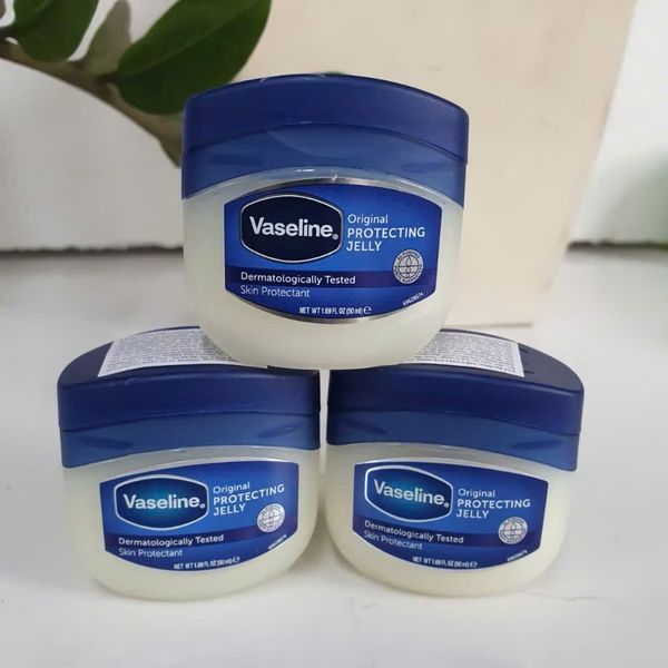 Sáp dưỡng ẩm đa năng Vaseline 369ml Bản Ấn Độ