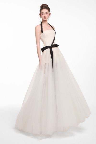 MAJESTE DRESS OPULENCE 