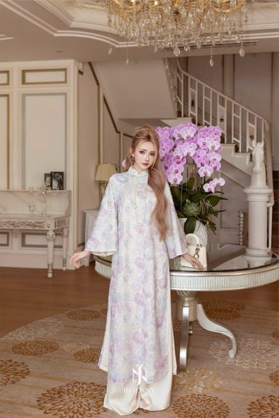  Áo dài Cẩm Ngọc 