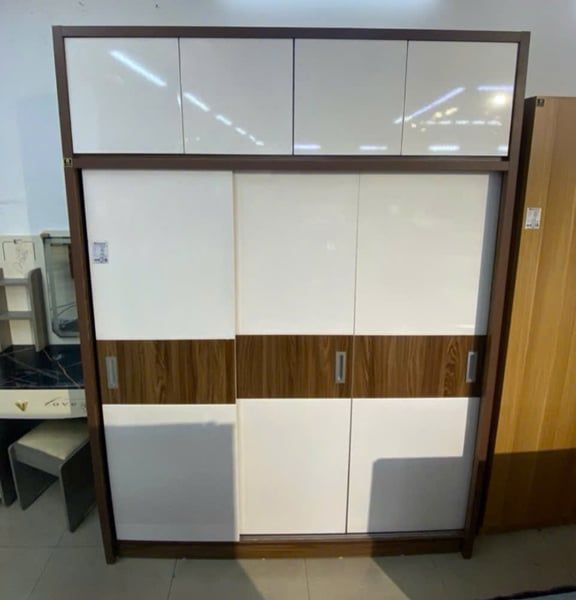 TỦ MDF CỦA LÙA