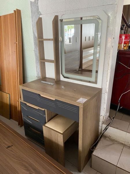 Bàn phấn MDF gương vuông led