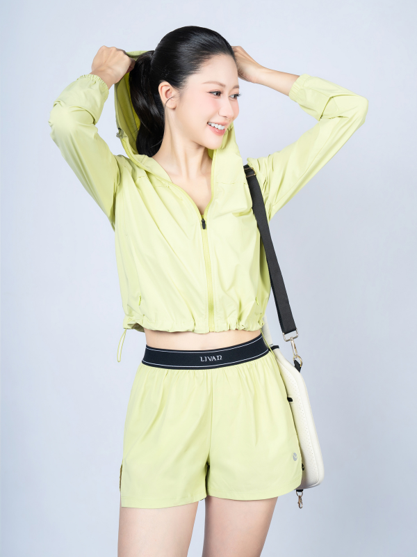 Áo khoác gió nữ có mũ LV26W03F626