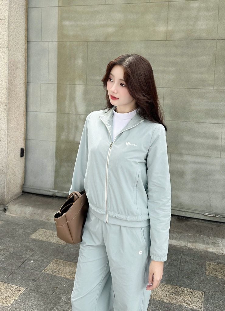Bộ Gió Thể Thao Nữ Fit Livan LV25W04F523