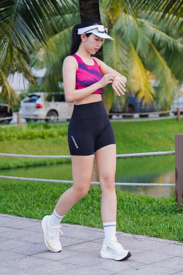 Quần legging đùi LIVANRUN LV26N03F329