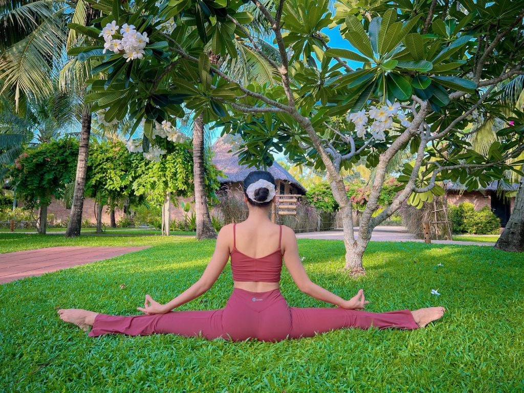 Quần Ống Loe Nữ LM25N01F307