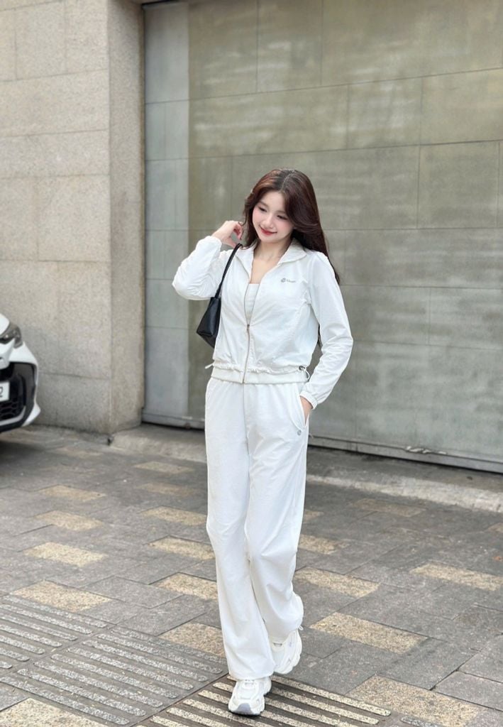 Bộ Gió Thể Thao Nữ Fit Livan LV25W04F523