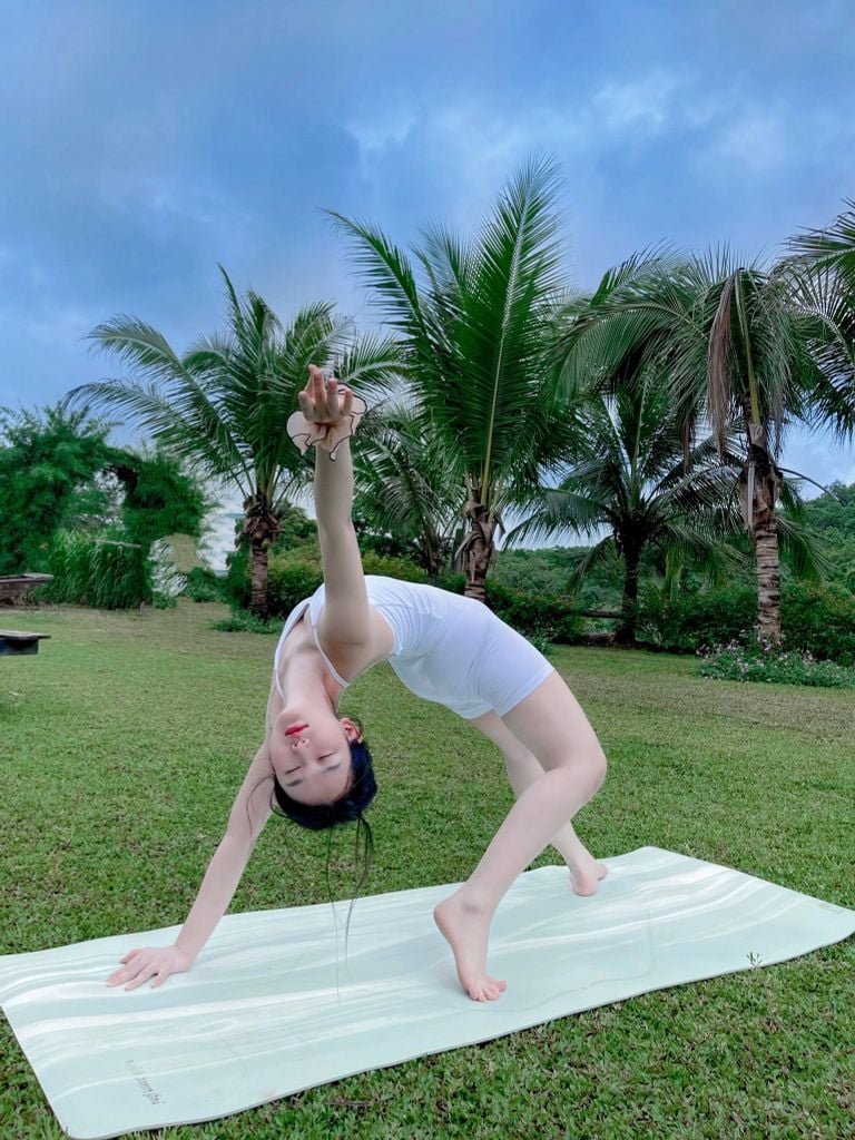 Bộ Tập Yoga Gym Jumpsuit Nữ LV25N01F401 (D)
