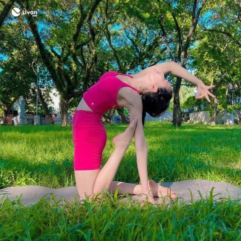 Áo 2 Dây Nhún Chun Nữ Livan LV26N01F135 (D)