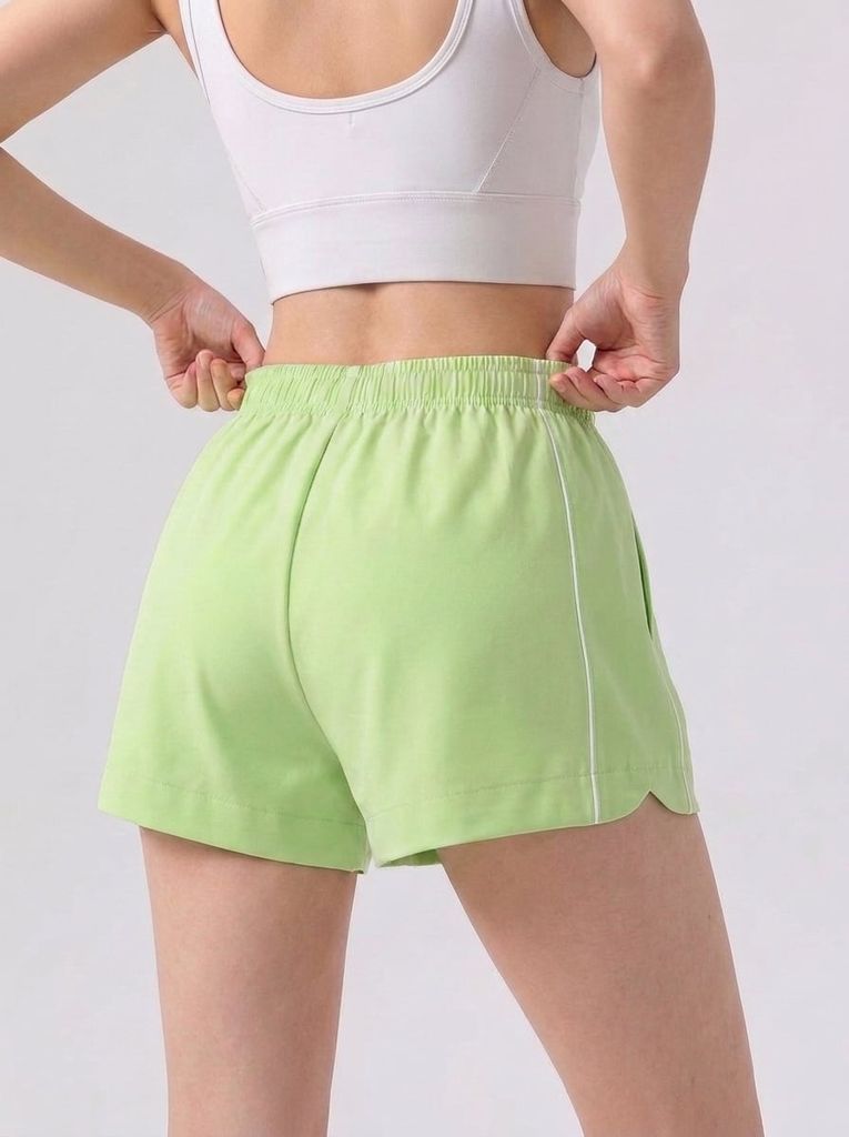 Quần Short Nữ LV26S04F320
