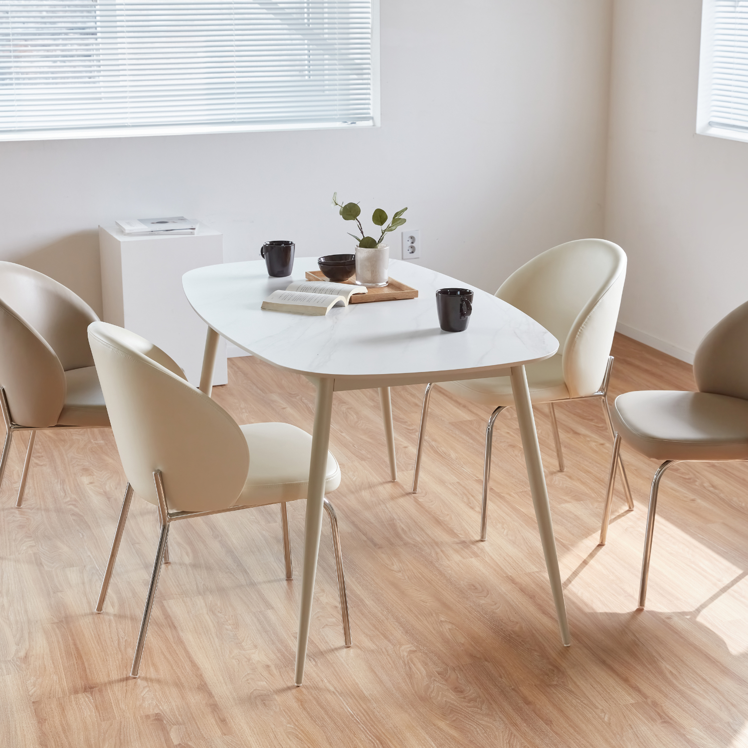 BÀN ĂN M12T CERAMIC NHẬP KHẨU (4 CHỖ / 6 CHỖ)