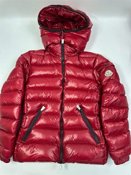 Moncler Áo phao đỏ