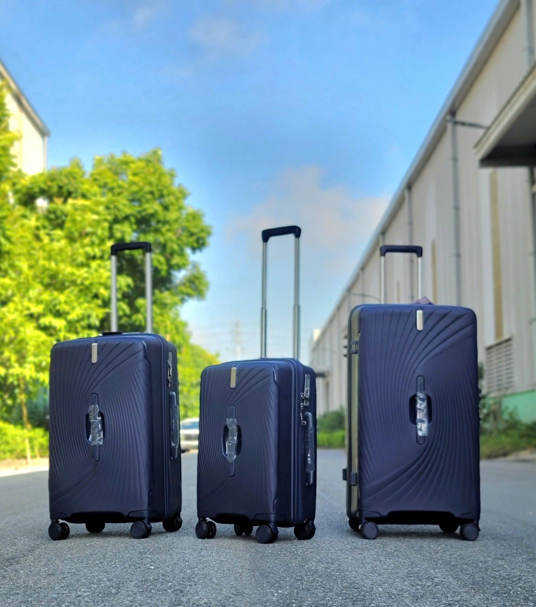  Vali nhựa Travelking 8801 