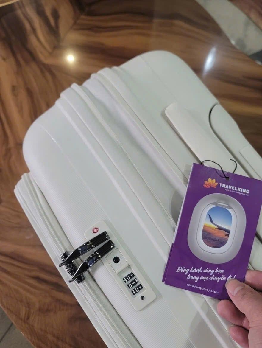  VALI DOANH NHÂN CAO CẤP TRAVELKING 8807 CÓ NGĂN ĐỰNG LAPTOP 