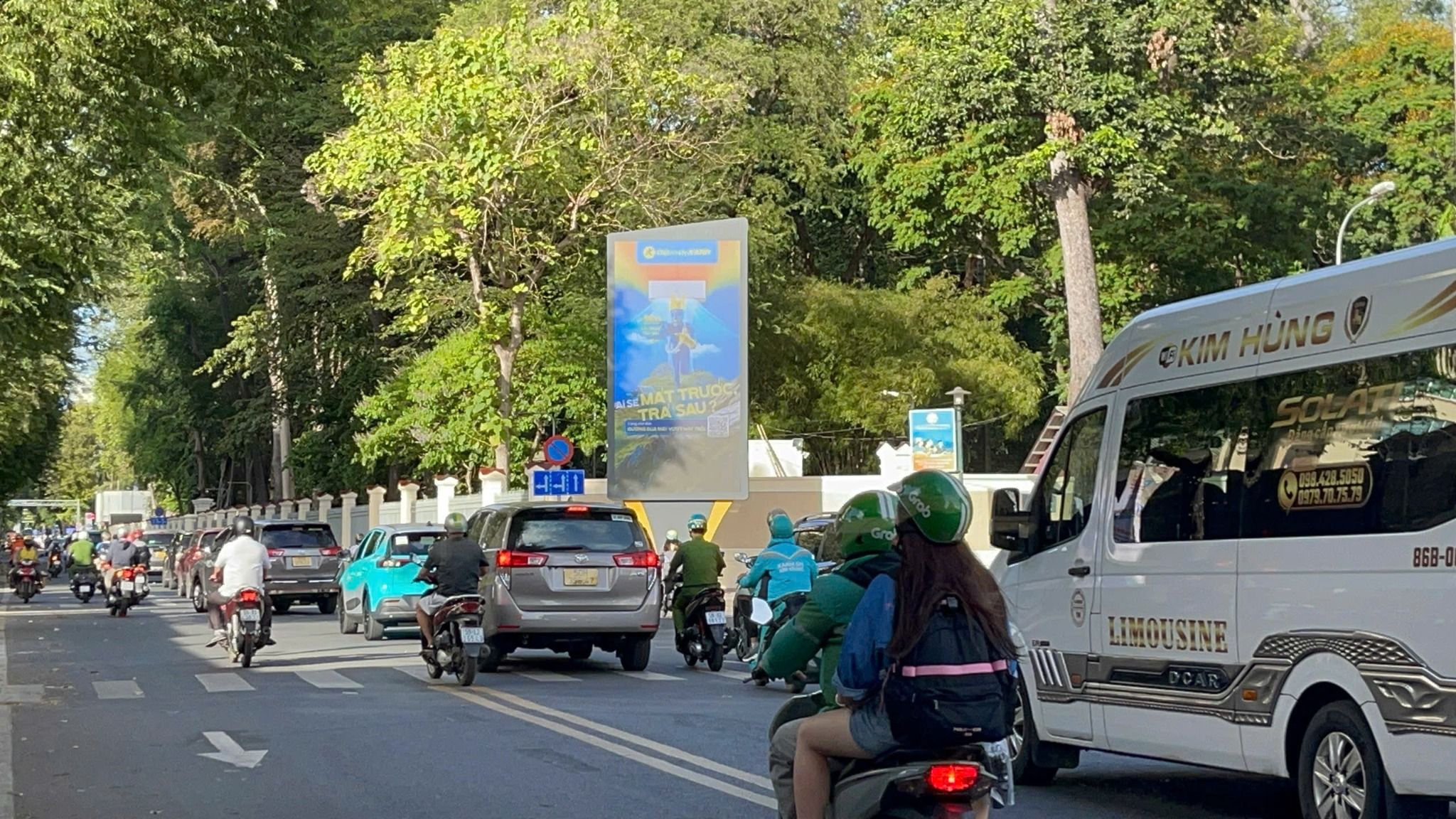  LED 5G Dinh Độc Lập 