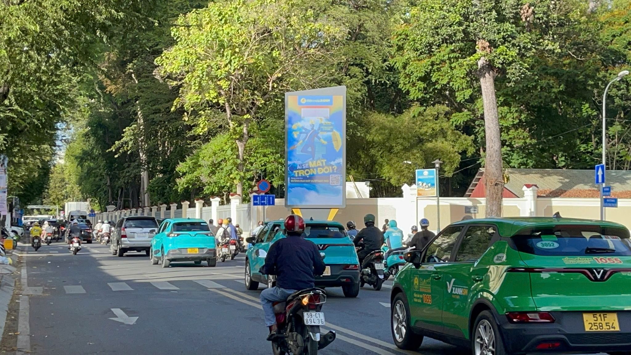  LED 5G Dinh Độc Lập 