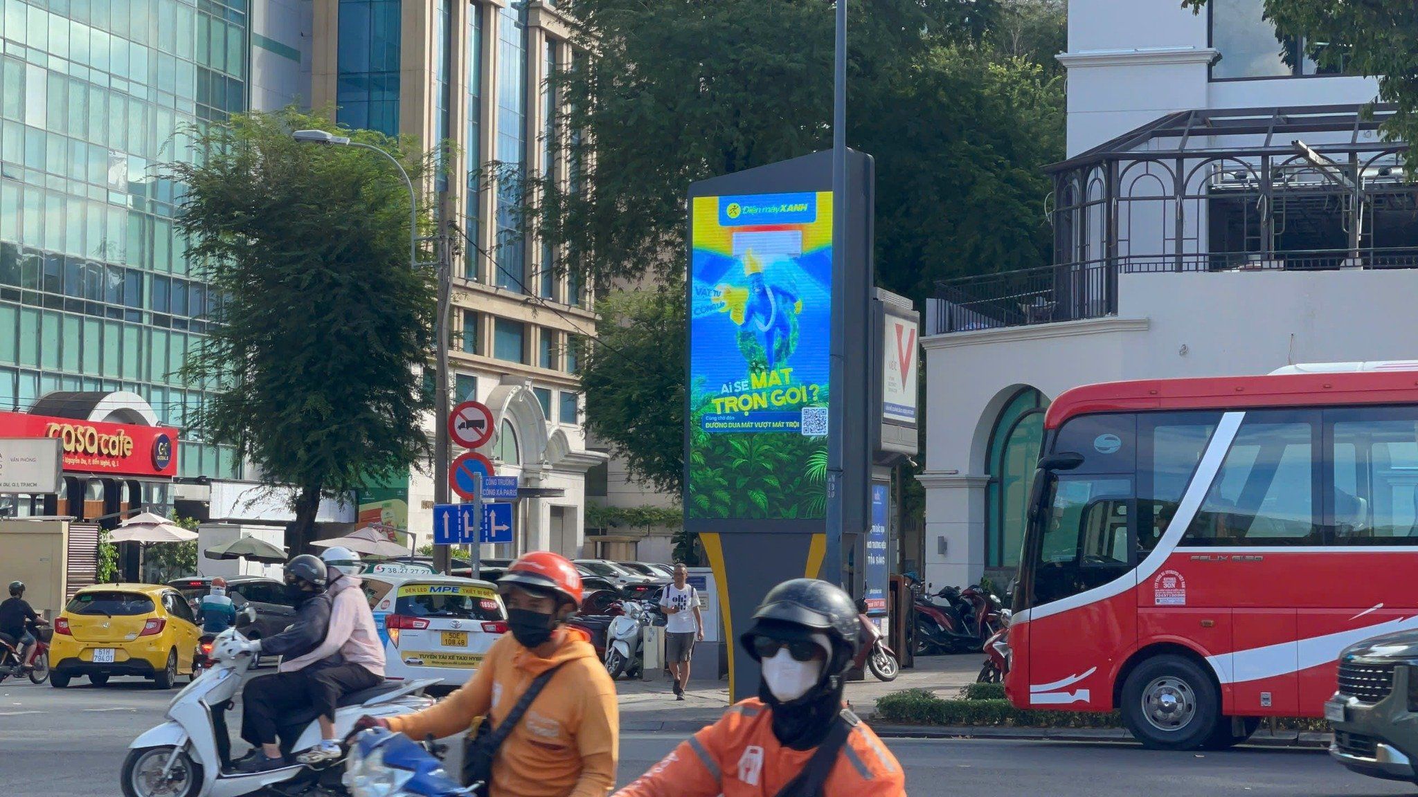  LED 5G Công trường Công xã Paris - Nguyễn Du 