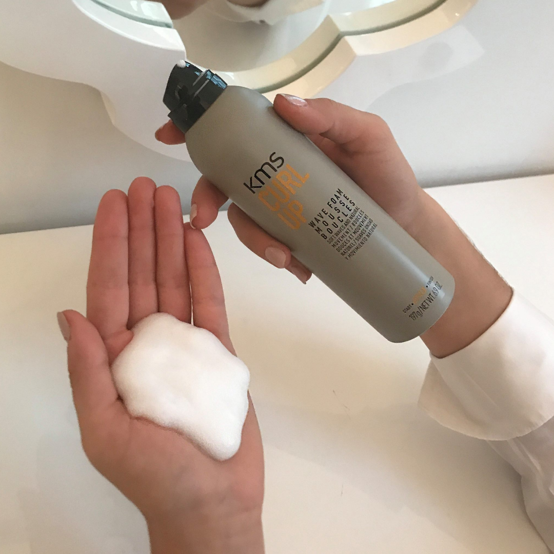 Bọt Tạo Kiểu Giúp Định Hình Lọn Xoăn KMS Curlup Wave Foam