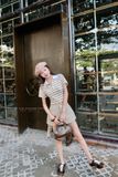  SET ÁO SỌC CỔ BẺ CHÂN VÁY NGẮN - TH 