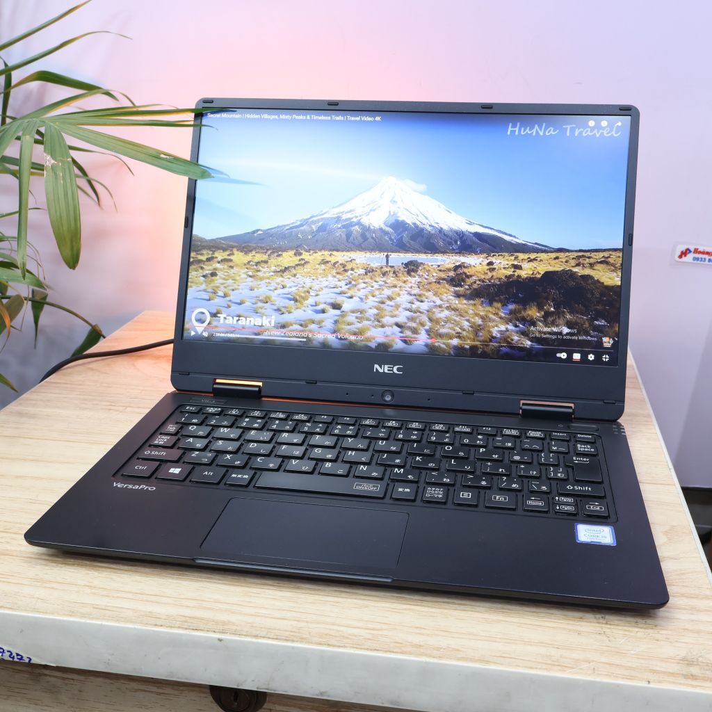 Laptop Nec Core i5-7Y54, 256gb ram, 128gb SSD, 12.5inch Full HD