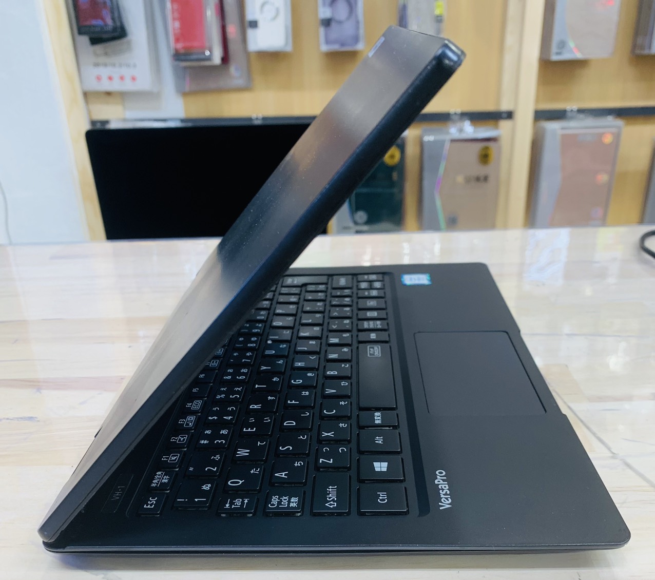 Laptop Nec Core i5-7Y54, 256gb ram, 128gb SSD, 12.5inch Full HD