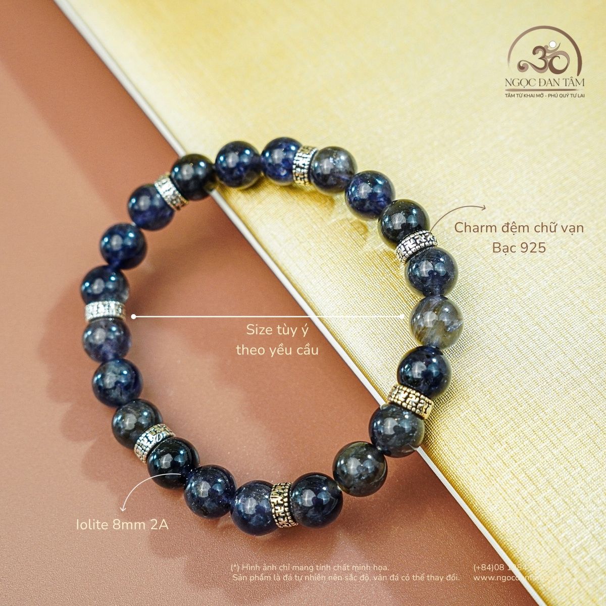  Vòng Tay Iolite 8mm 2A Phối Charm Bạc Chữ Vạn 