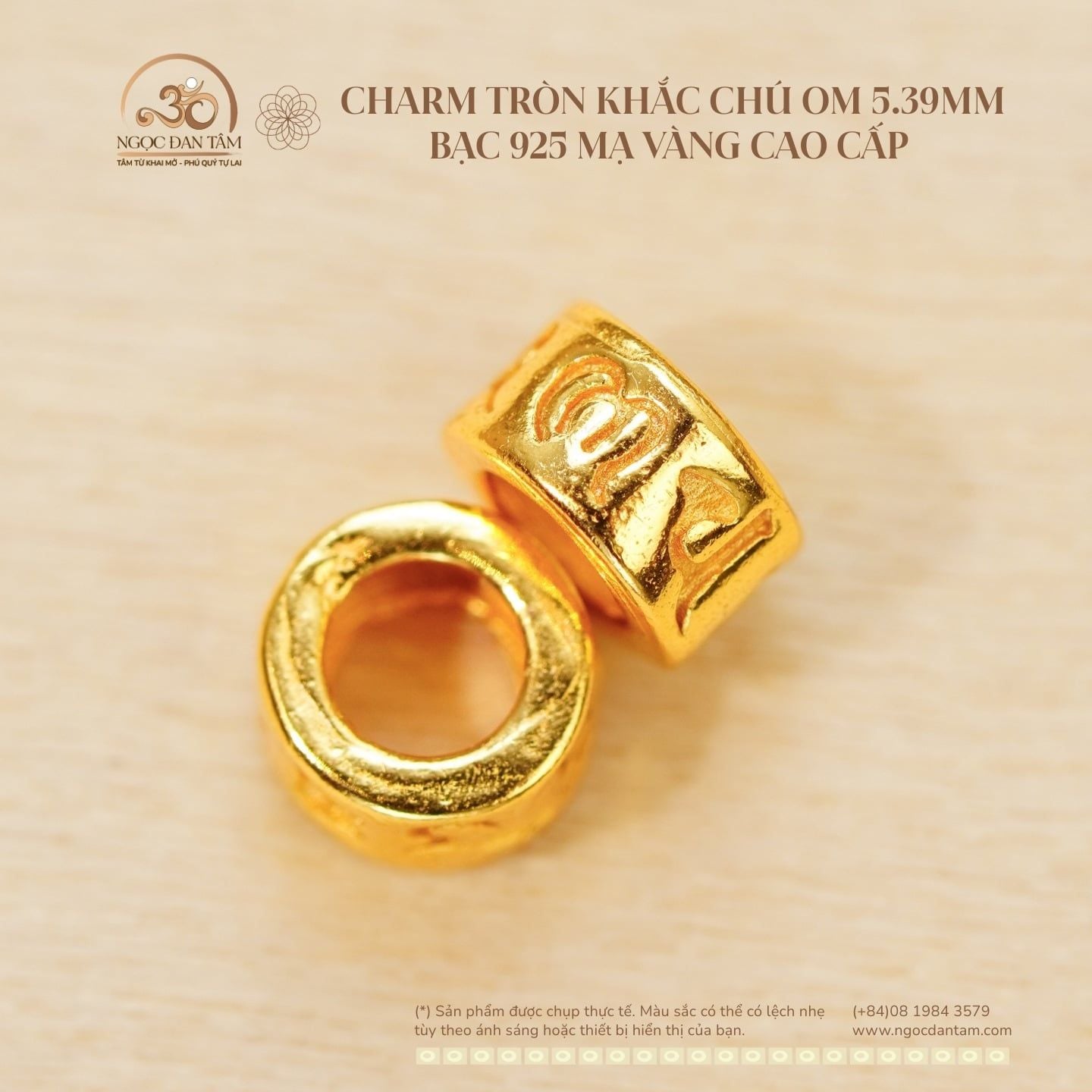  Charm Tròn Khắc Chú Om 5.39mm - Bạc 925 Mạ Vàng Cao Cấp 