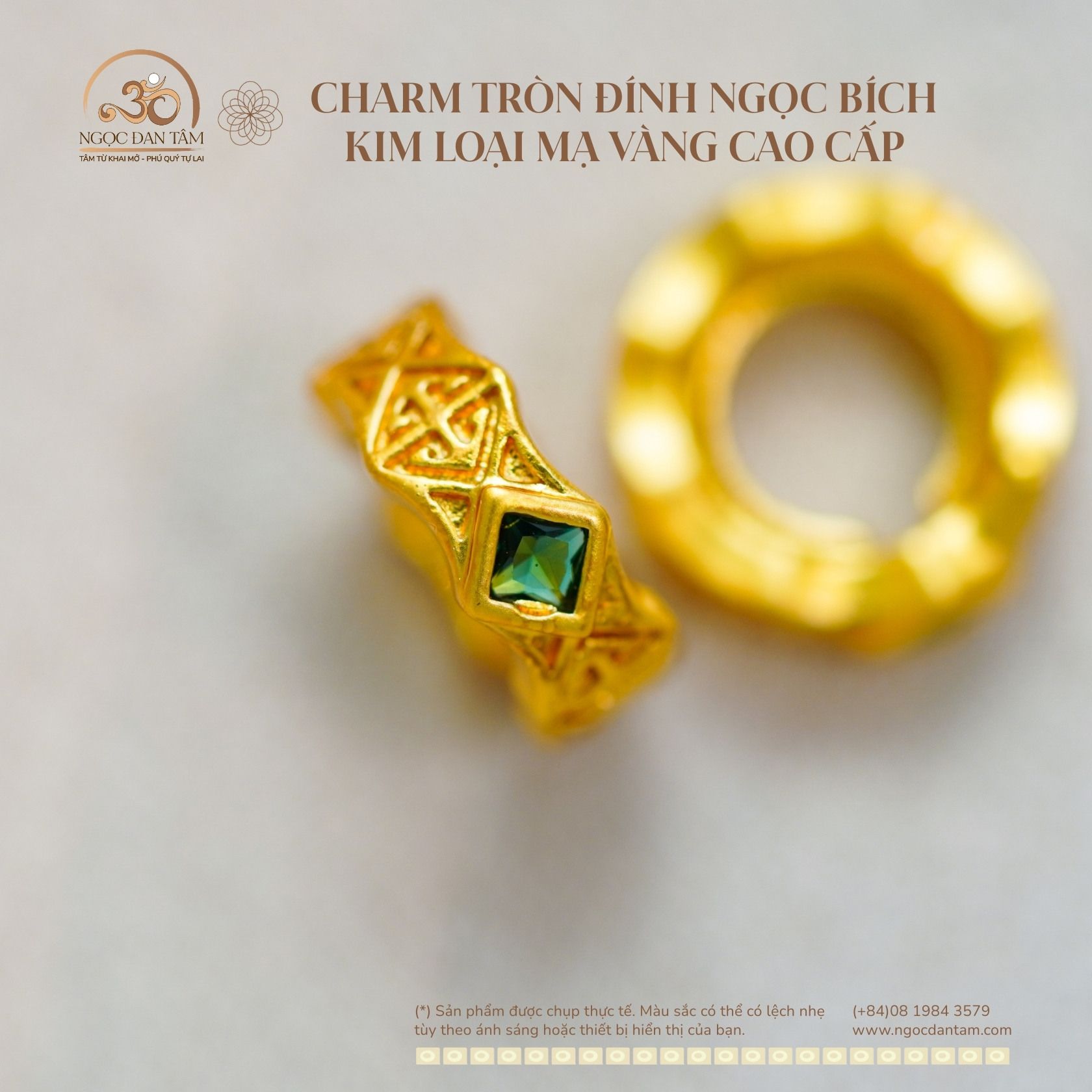  Charm Tròn Đính Ngọc Bích - Kim Loại Mạ Vàng Cao Cấp 