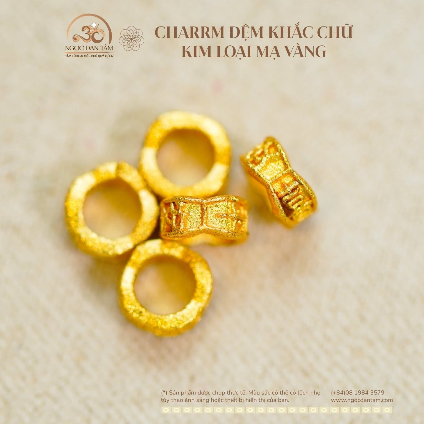  Charm Đệm Khắc Chữ - Kim Loại Mạ Vàng 