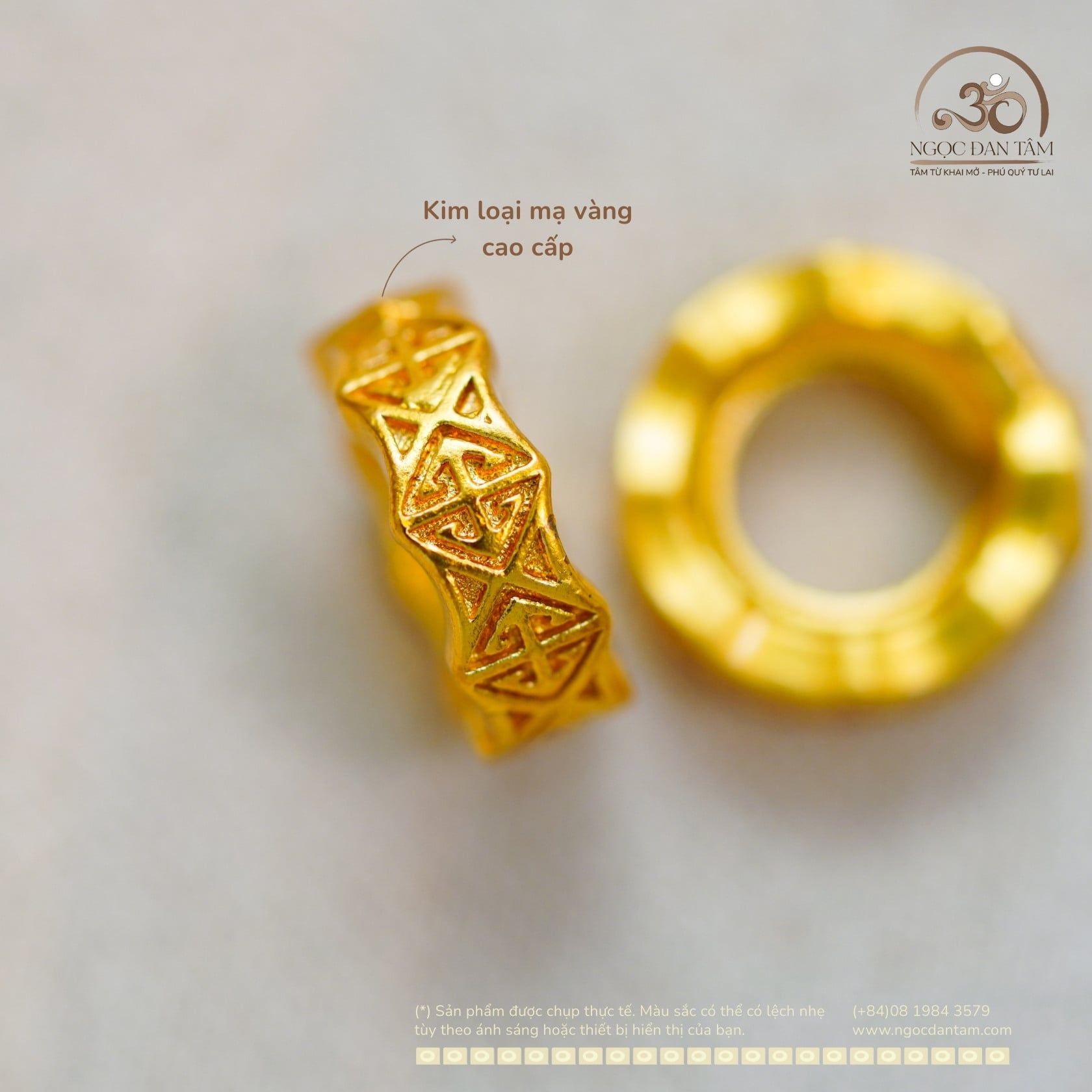  Charm Tròn Đính Ngọc Bích - Kim Loại Mạ Vàng Cao Cấp 