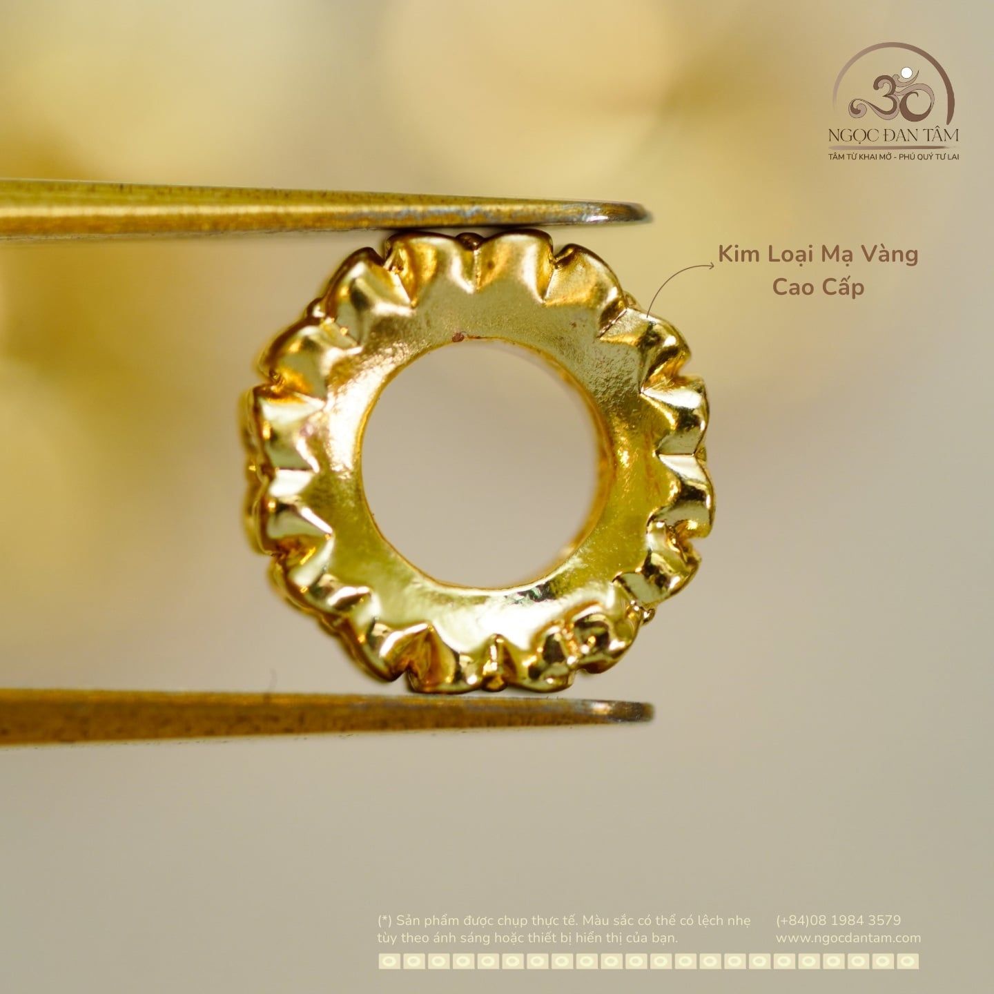  Charm Đệm Cỏ 4 Lá - Kim Loại Mạ Vàng 