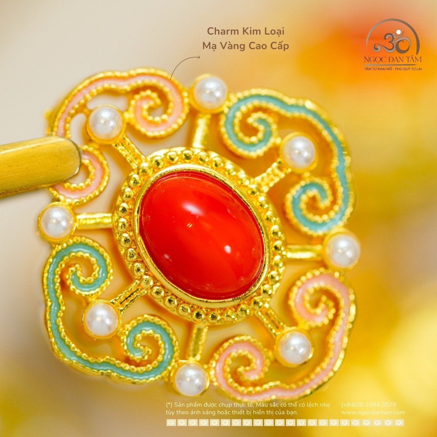  Charm Tường Vân Ngọc Đính 22,87mm (Kim Loại Mạ Vàng) 