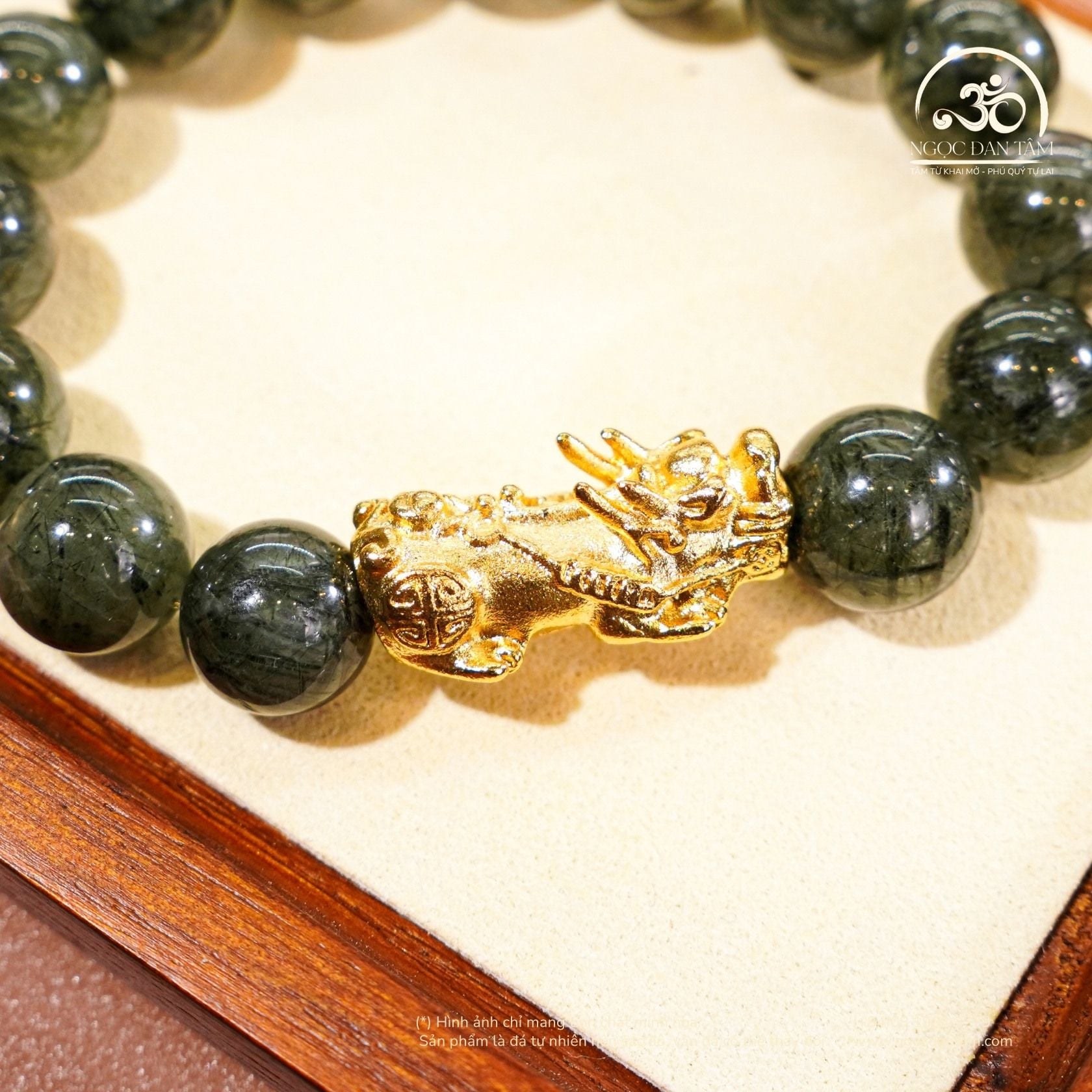  Vòng tay Thạch Anh Tóc Xanh 11mm 3A Phối Charm Tỳ Hưu 